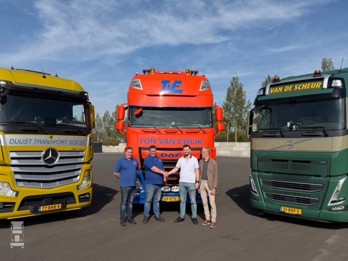 Van de Scheur Duijst en Ton van Ewijk Van de Scheur Duijst en Ton van Ewijk