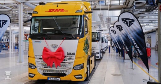 Superpanther DHL 2 (960 x 640) Superpanther DHL 2 (960 x 640)
